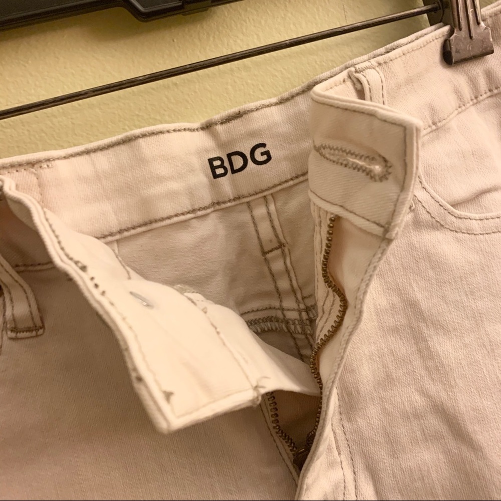 Urban Outfitter BDG High Waisted Denim Short - Picture 5 of 5